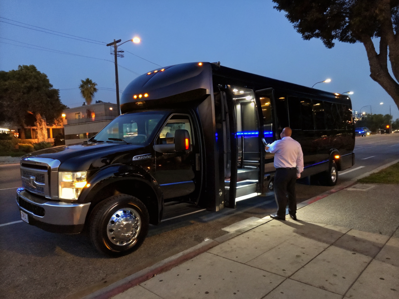 Ford F-550 Mini Coach
